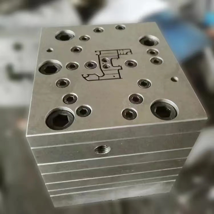 碳化硅石墨石英制品成型设备